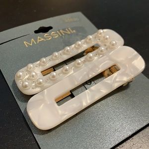 💚 3 for $10 💚 Pearl Hair Clips